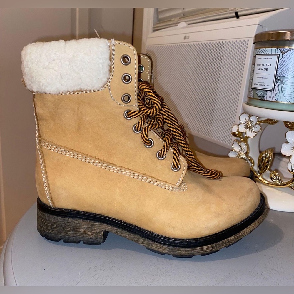 Steve Madden Boots